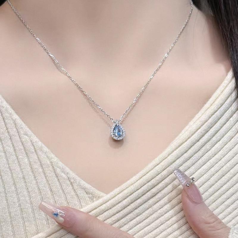 Women Light Luxury Water Drop Pendant Clavicle Necklace For Ladies