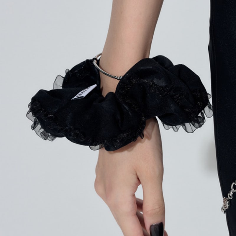 XANADU ROSE SCRUNCHIE_BLACK