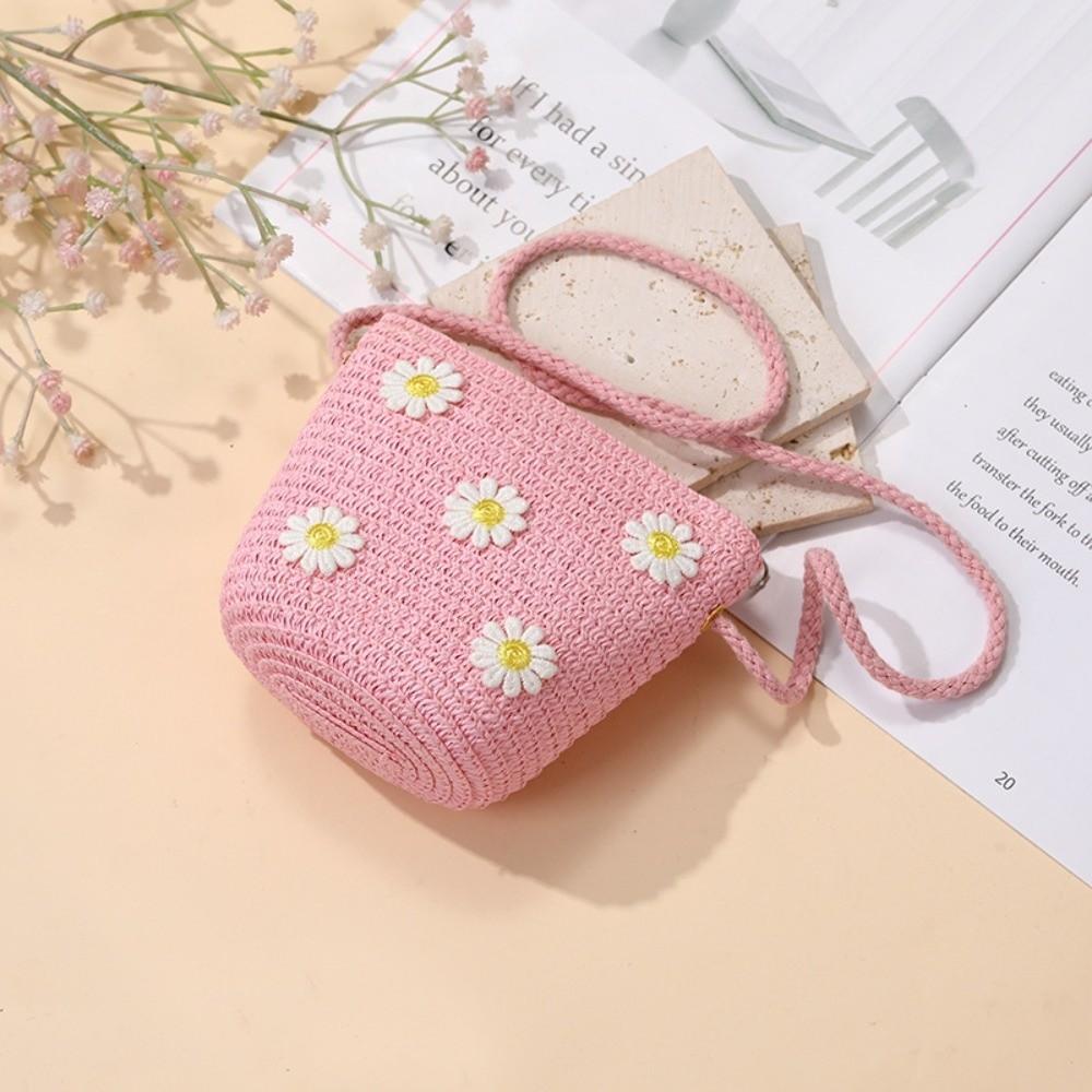 Fashion Small Daisy Kids Straw Bag Shell Shape Woven Shoulder Bag Handmade Handbag for Children Girls