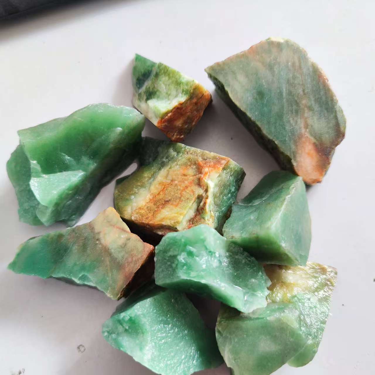 Natural Jade Stone Dulong Jade Green Jadeite Raw Stone Mineral Specimens Jewelry Making Crystal Stone Home Decoration Stone 2-4cm зелёный