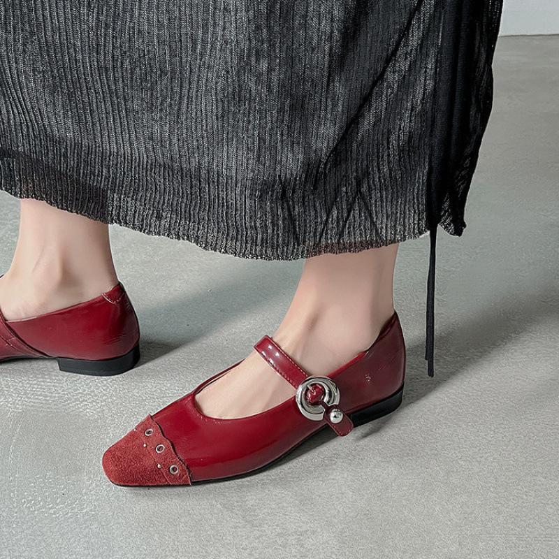 Round head leather single shoes four seasons single shoes new beef tendon sole fashion single shoes women's buckle non-slip soft-soled sheepskin