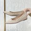 Moda 2024Scarpe da Sfilata alla Moda Quotidiana Stili Britannici Americani per Donna con Patchwork Borchiato Pelle Verniciata & Ballerine Opache