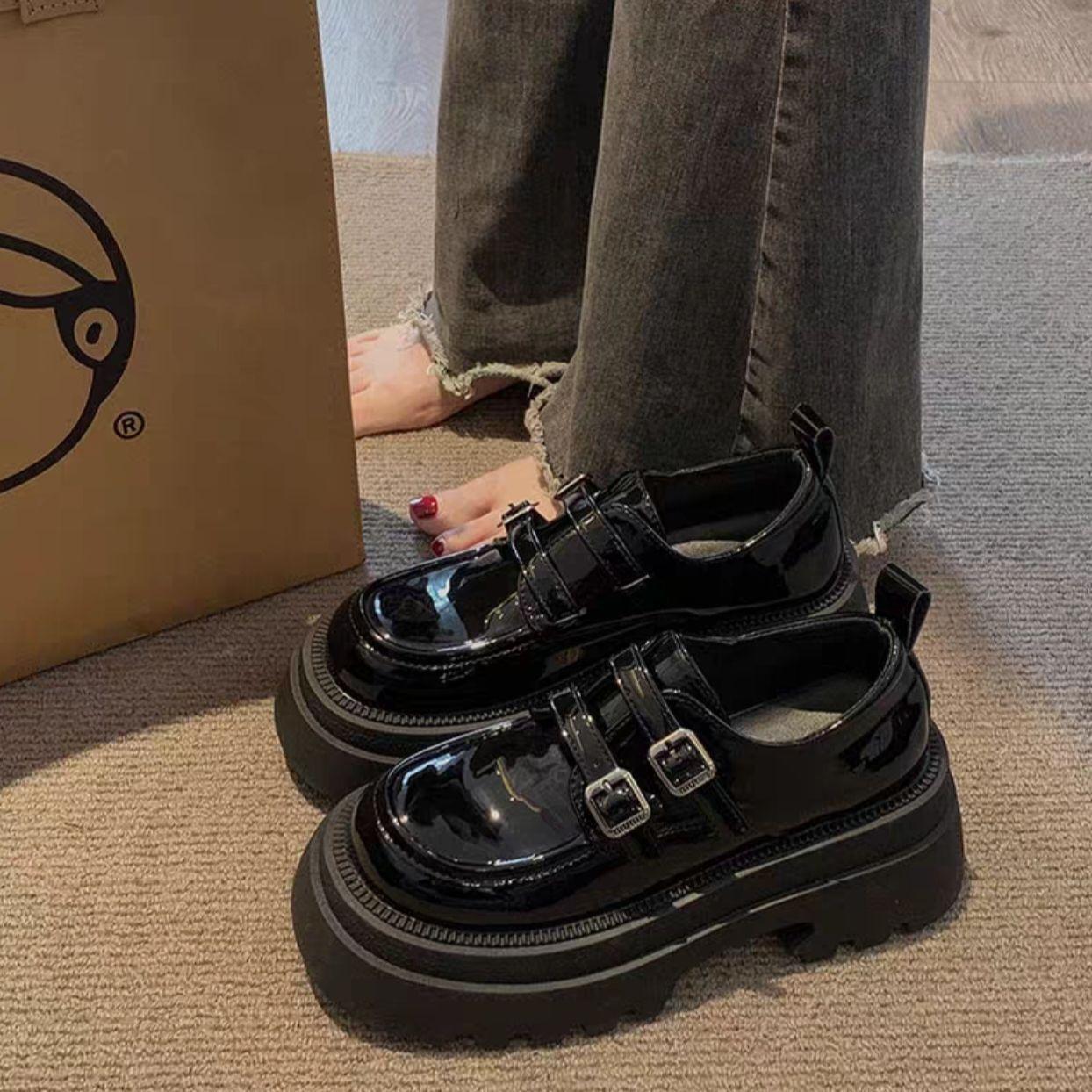 

Маленькие кожаные туфли для женщин в британском стиле, осенние новые модели, с юбками, на платформе-маффине, форменные одинарные туфли 40