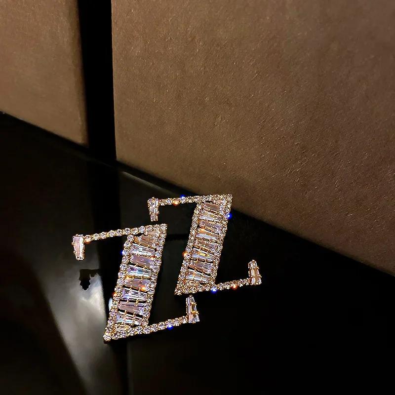 Luxury Full of Crystals Shiny Letter Z Stud Earring for Women High Quality Temperament Party Jewelry Korean Dangle Earring Gift серебряный
