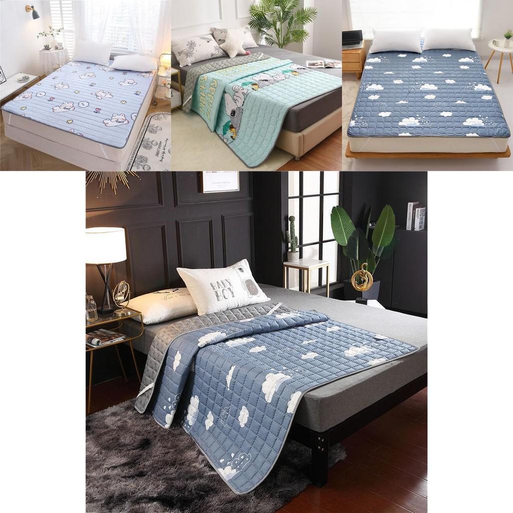 Snoopy Cartoon Mattress Pad With Thick Teflon Fabric For Home And Dorm Use