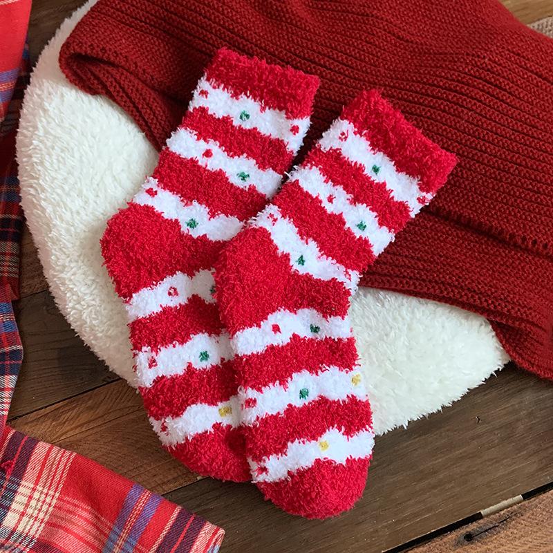 

Женские рождественские носки из кораллового флиса, носки средней длины для взрослых, зимние плюшевые милые женские толстые длинные дизайнерские носки