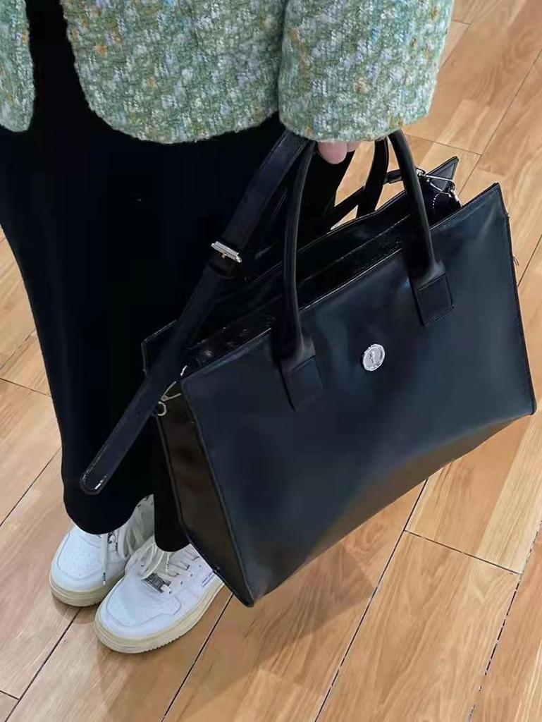 Women'S Large Capacity Tote Bag Versatile Pu Handbag One Shoulder Crossbody Satchels Bag Black White Commuter Bags