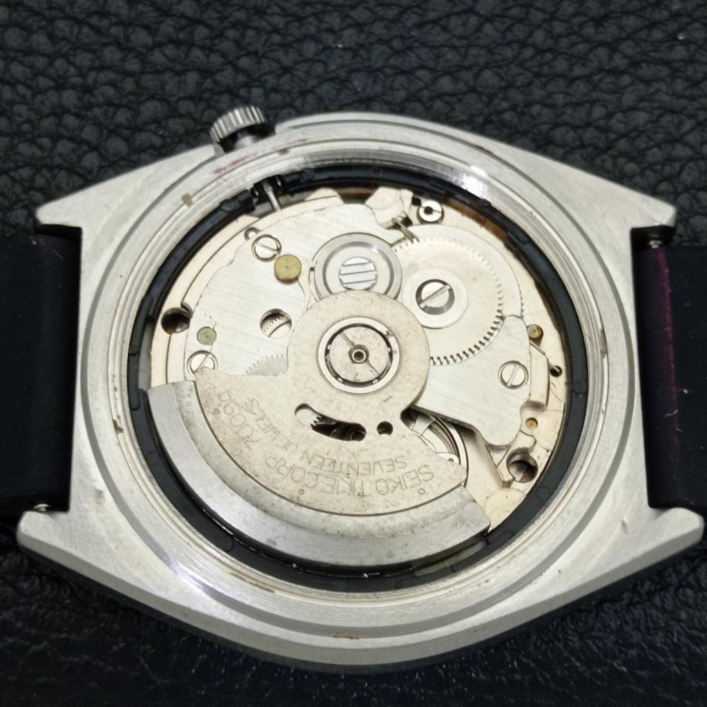 Seiko AUTOMATIC VINTAGE JAPAN 7009A MENS FERRARI DIAL WATCH A700510-5 R203-a700510