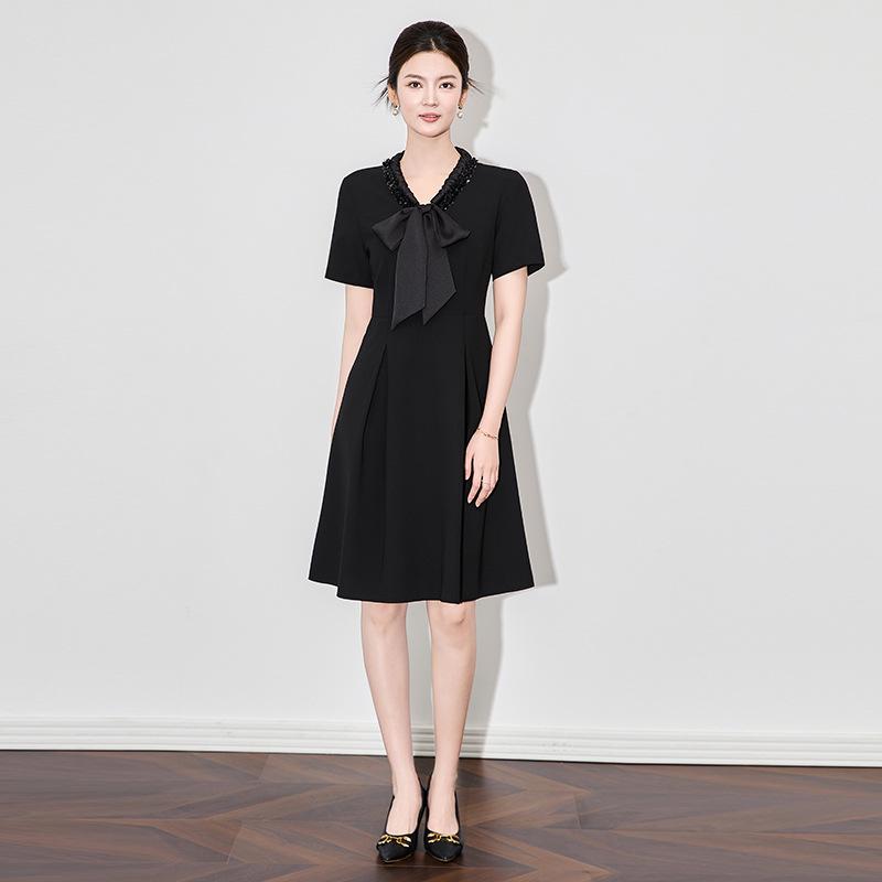 High-Quality Heavy Industry Sequin V-Neck Ribbon Ruched Dress - Women s Summer Collection L