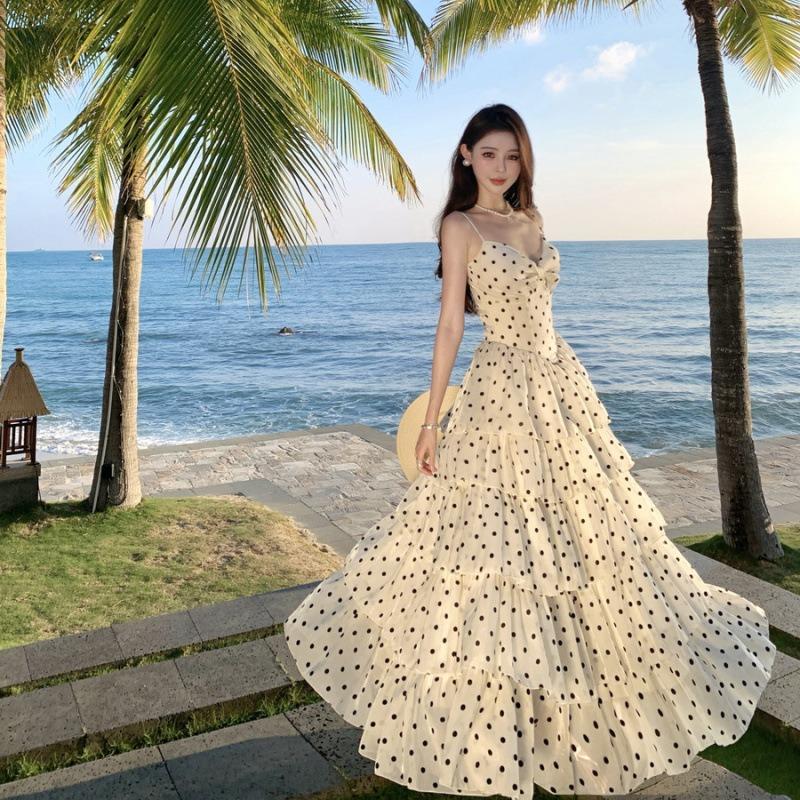 Seaside Vacation Beach Dress Polka Dot Suspender Dress Women's Waist and Thin French Gentle Long Dress
