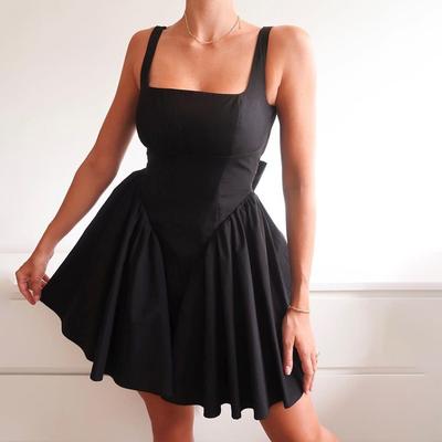 Europäisches und amerikanisches Damen einfarbiges rückenfreies A-Linien-Kleid ohne Ärmel mit Schleifenträgern
