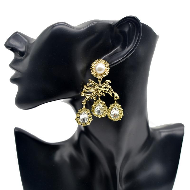 Elegant branch pendant earrings - vintage baroque diamond & pearl inlaid dangle earrings золотой
