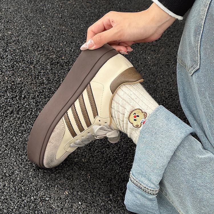 Leather Women's New Versatile and Thin Thick-soled Color Matching Comfortable Sports and Leisure Board Shoes