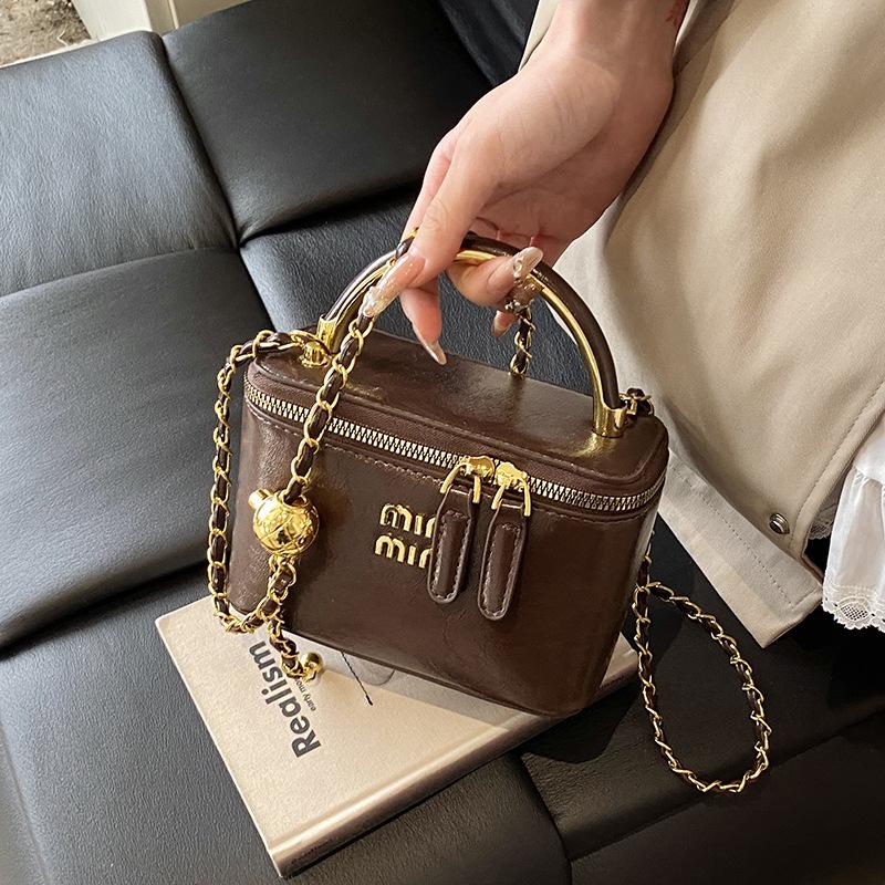 Trend, fashionable, small fragrance, exquisite and versatile, portable box, small bag, casual commuting temperament, messenger women's bag