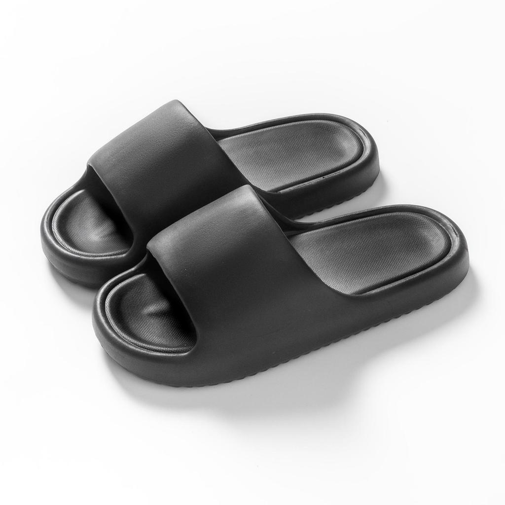 Women's EVA Thick Sole Non-Slip Slippers - Comfortable, Silent, Wear-Resistant Summer Sandals for Home and Bath.