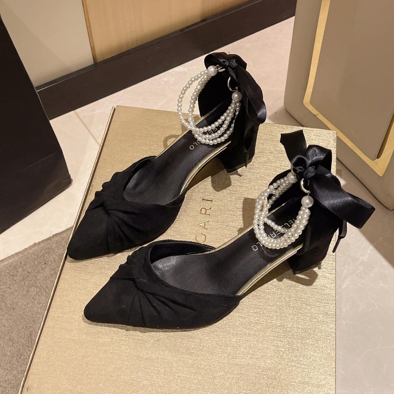 

Baotou sandals women s medium heel 2025 summer new French pearl bow thick heel pointed head evening high heel single shoes 35