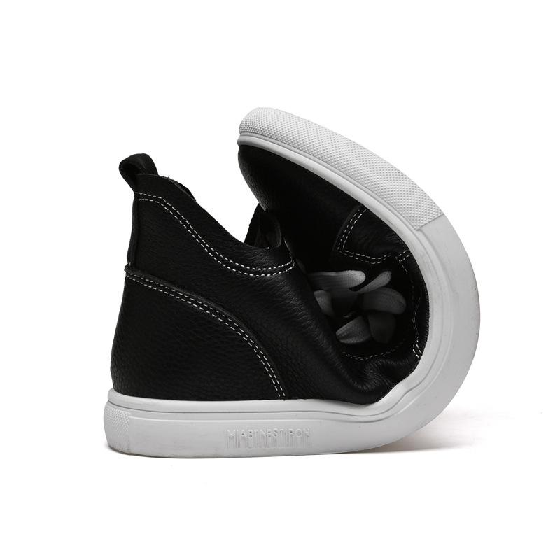 Men's Korean Style Velvet-Lined Mid-Top Leather Sneakers - Trendy Casual Cowhide Patchwork, Large Sizes Available.