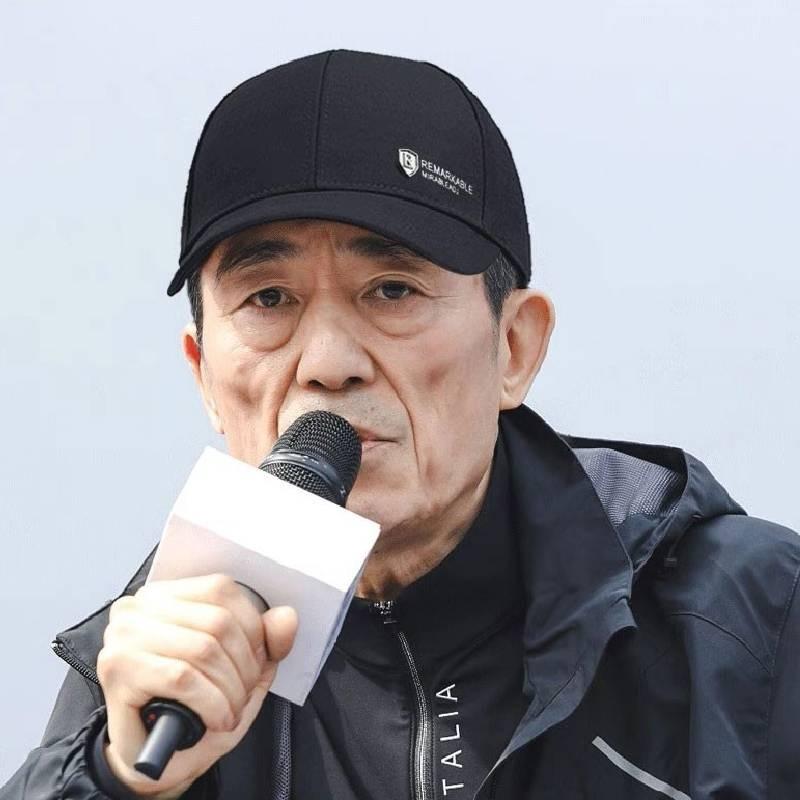 Stylish And Breathable Baseball Cap For Men With Adjustable Fit And Sun Protection Features