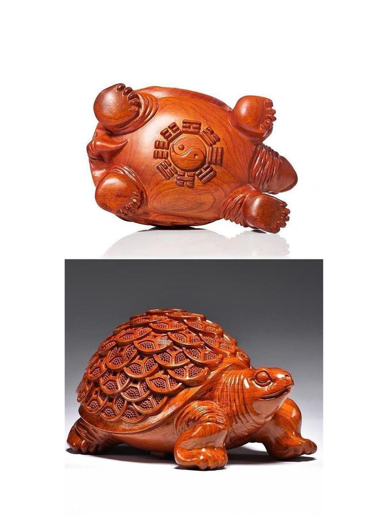 Geschnitztes Ebenholz-Ornament einer goldenen Schildkröte für die Feng Shui-Dekoration von Zuhause und Büro