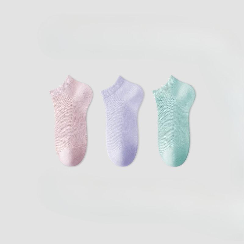 3 Pairs of Women's Summer Thin Candy Colored Mesh Breathable and Invisible Boat Socks