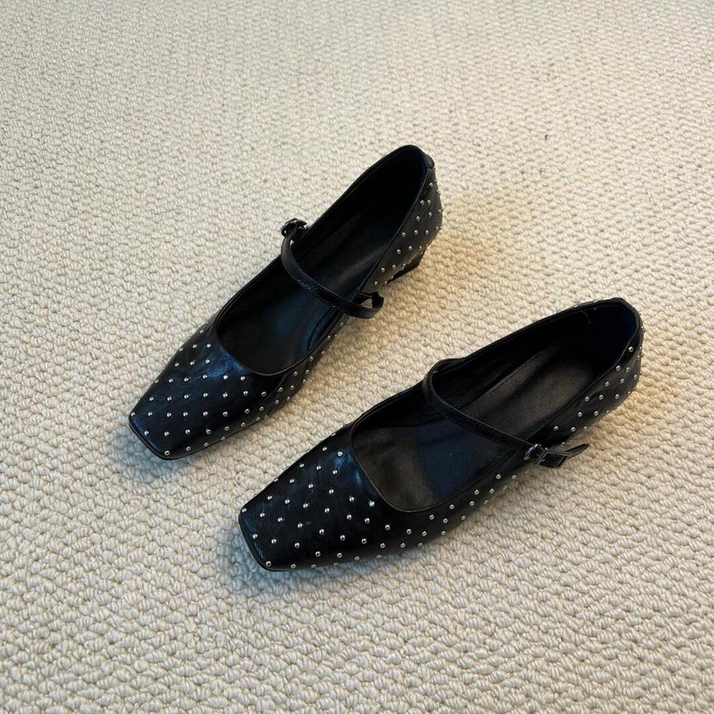 Sheepskin version~ New rivet square head personalized small leather shoes women's one-word buckle low-heeled leather shallow mouth Mary Jane sing