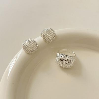 Personalized Square Stud Earrings Women's Simple Niche Design Geometric Round Beads Fashionable Ins Style Earrings