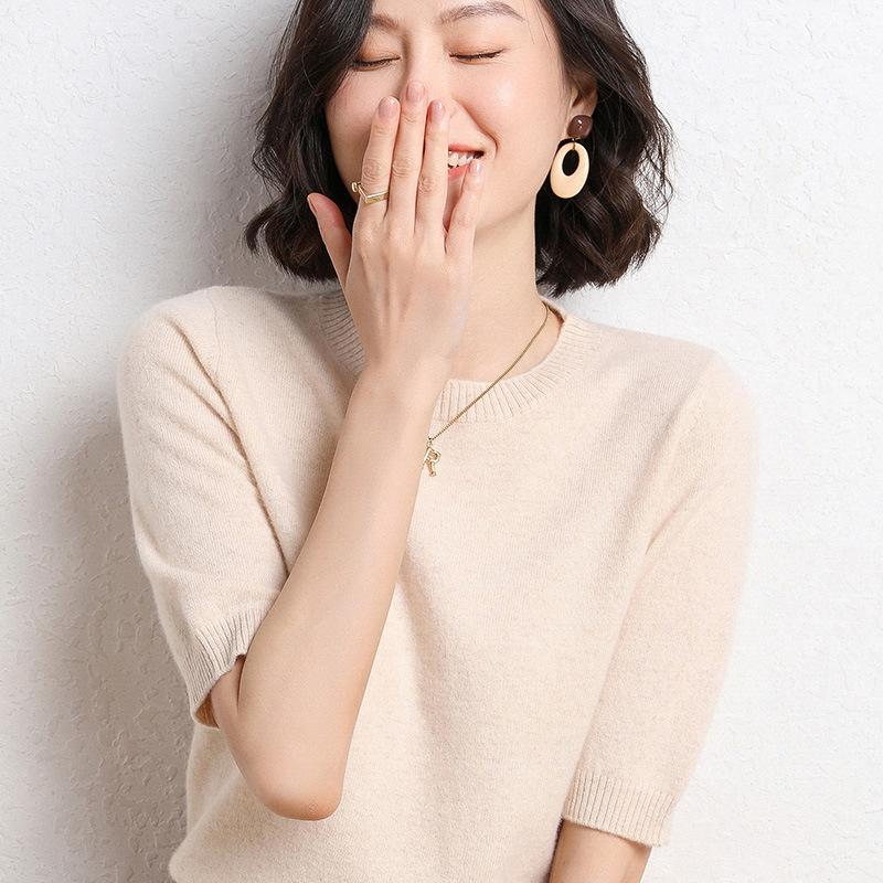 Vår och höst T-shirt stickad skjorta dam Kortärmad tröja med rund hals Stickad bottentröja Halvärmad tröja