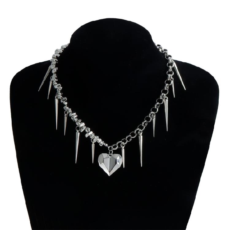 Elegant Irregular Heart Pendant Necklace Designs for Trendy Women Seek Individuality and Romance Daily Casual Use