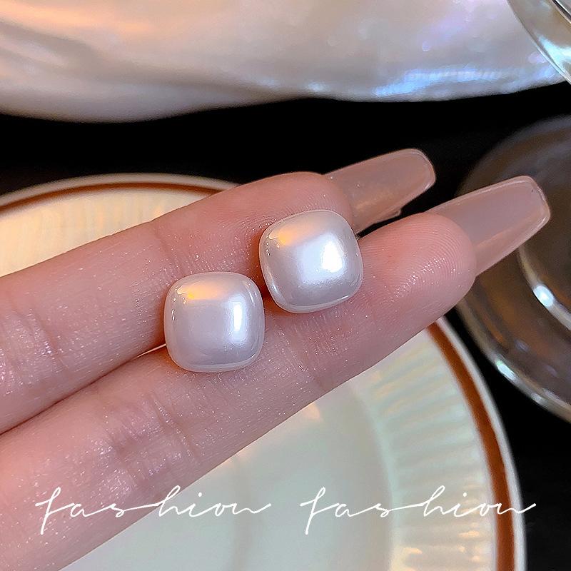 Square pearl silver needle stud earrings temperament earrings simple foreign style earrings