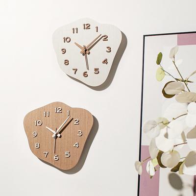 Decorative Clock High Precise Easy To Install Cloud Shaped Battery Powered Non-Ticking Silent Wall Clock