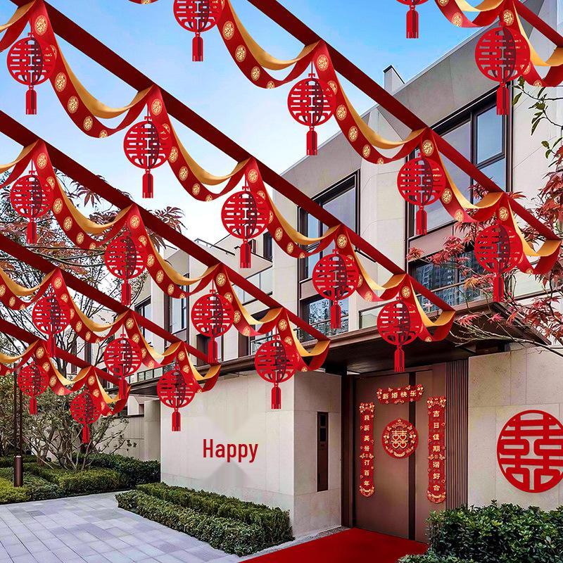 Outdoor Wedding Decor: Pull Flowers, Wave Flags, Ribbons, and Banners for Stairs and Yard