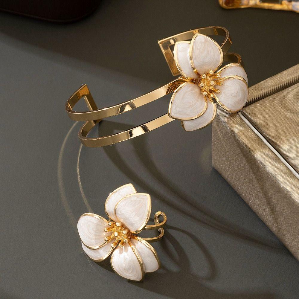 Green White Enamel Jewelry Set Dainty Style Flower Design Stud Choker Bangle Set Geometric Pattern Vintage Style Women Jewelry