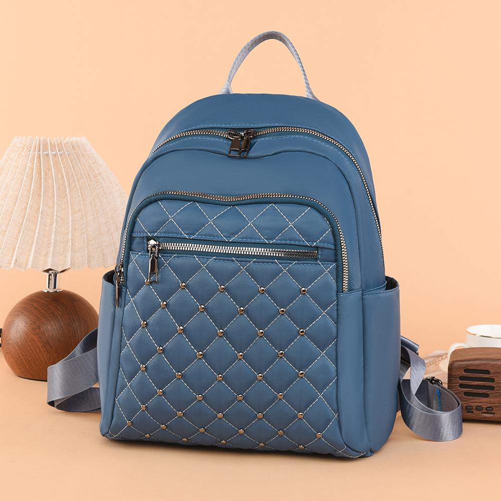 Women's Large Capacity Backpack Rhomboid Rivet Backpack