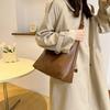Large Capacity Trendy Solid Color Women's Bag 2023 Autumn New Fashion Street Style Shoulder Crossbody Commuter Tote Bag