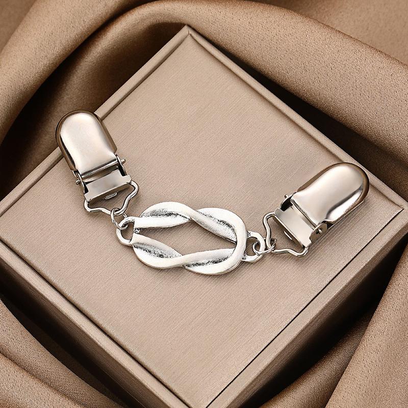 Retro Sweater Shawl Clip With Studded Alloy Scarf Buckle Anti Exposure Buckle Collar Scarf Cardigan Connecting Buckle
