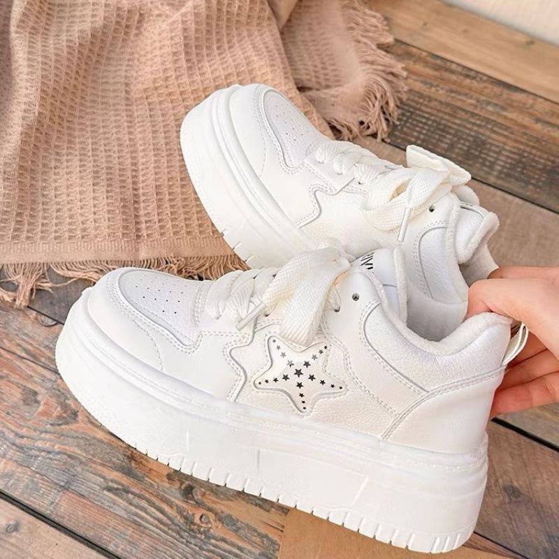 Dopamine platform white shoes women's shoes new autumn and winter 2025 explosion velvet two cotton shoes non-slip sports and leisure