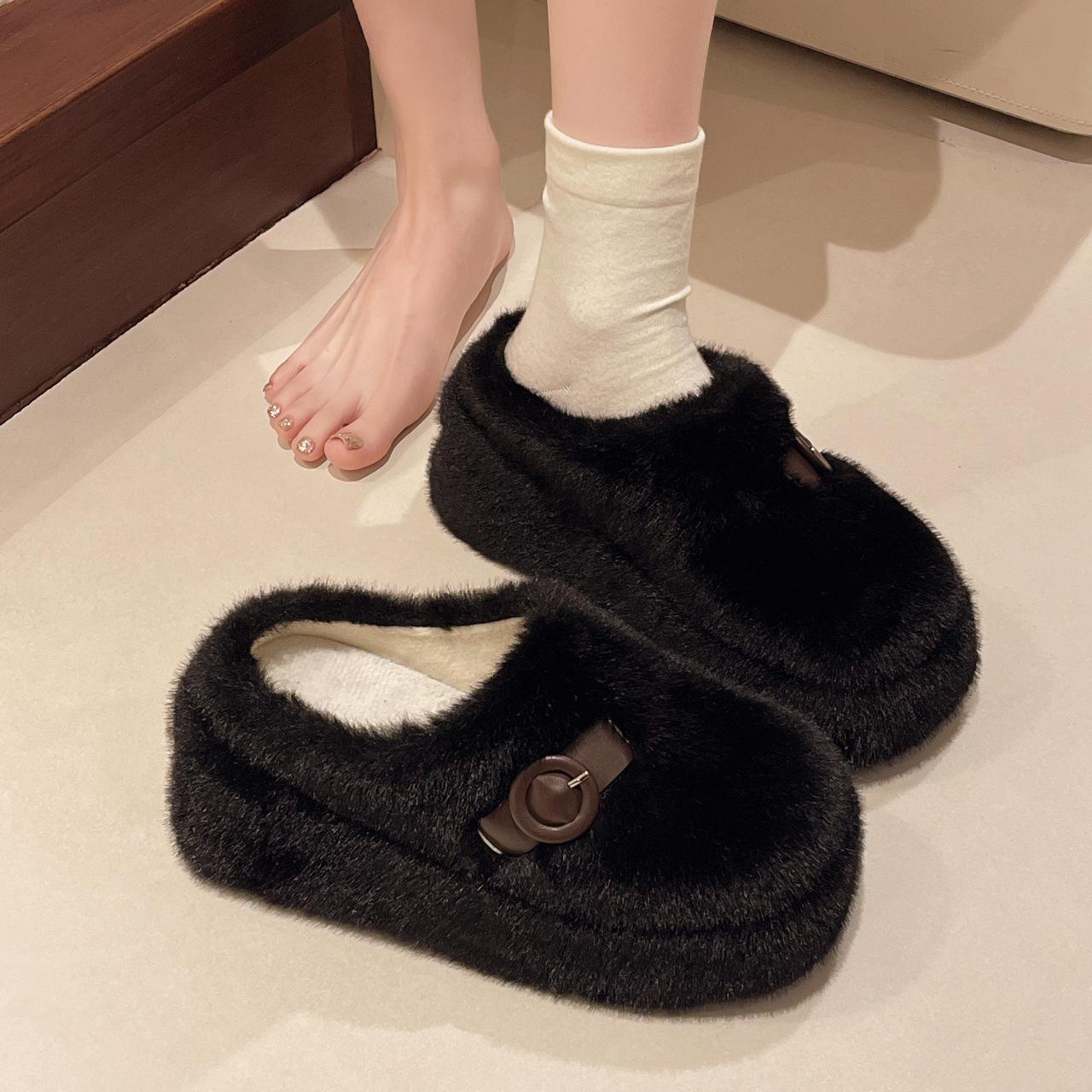 

Lamb wool slippers women s winter velvet outer wear one pedal and half drag women s shoes 2025 new thick-soled bag head cotton drag 39