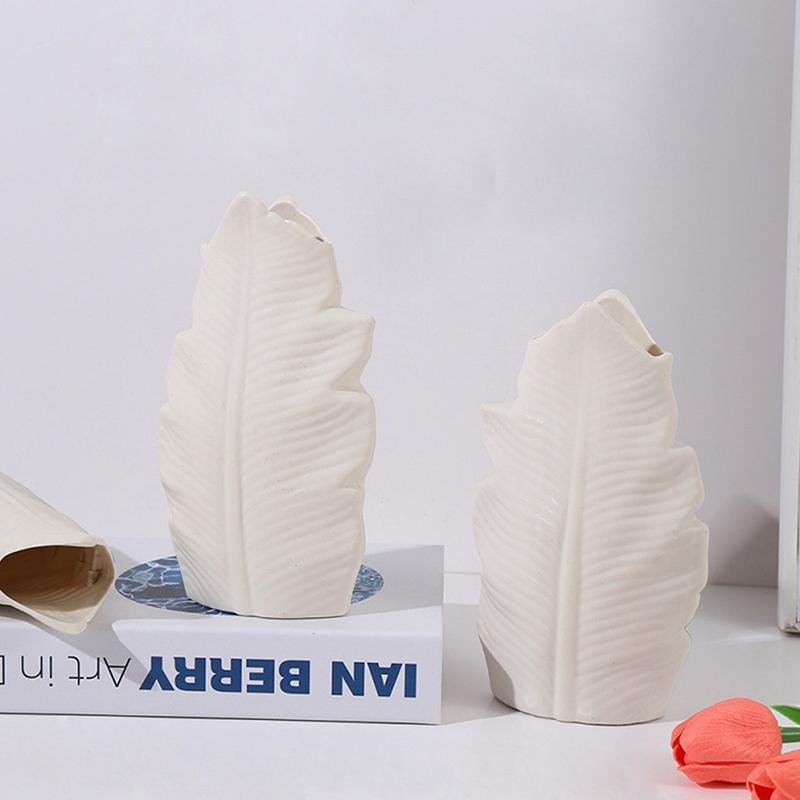 Modern Decorative White Flower Bottle Delicate Anti-fall Minimalist Plastic Vase Handicraft Flowers Container Ornament Office