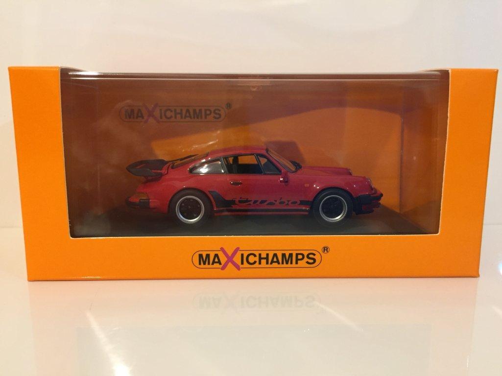 

Maxichamps Масштабная литая модель 940 069000 1979 Porsche 911 Turbo Красный 1/43 - 3.3 -