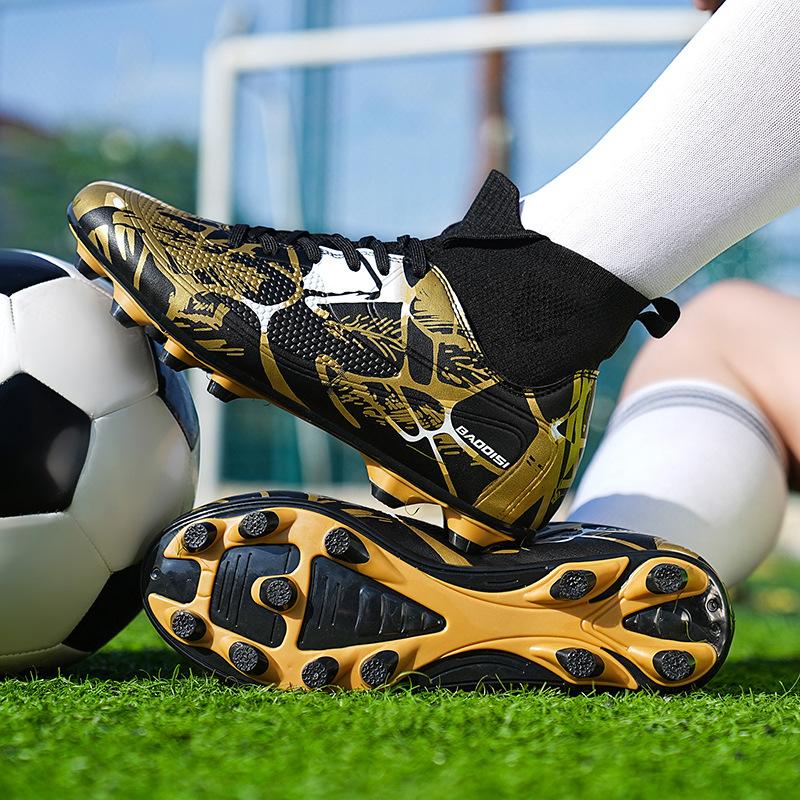 New football shoes large size non-slip men's and women's sports shoes broken nails college students indoor football game shoes