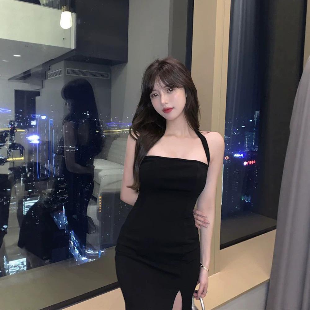Pure and Alluring Halter-neck Dress, Slimming and Elegant, Sexy Hugging Hot Girl Slip Dress, New Arrival