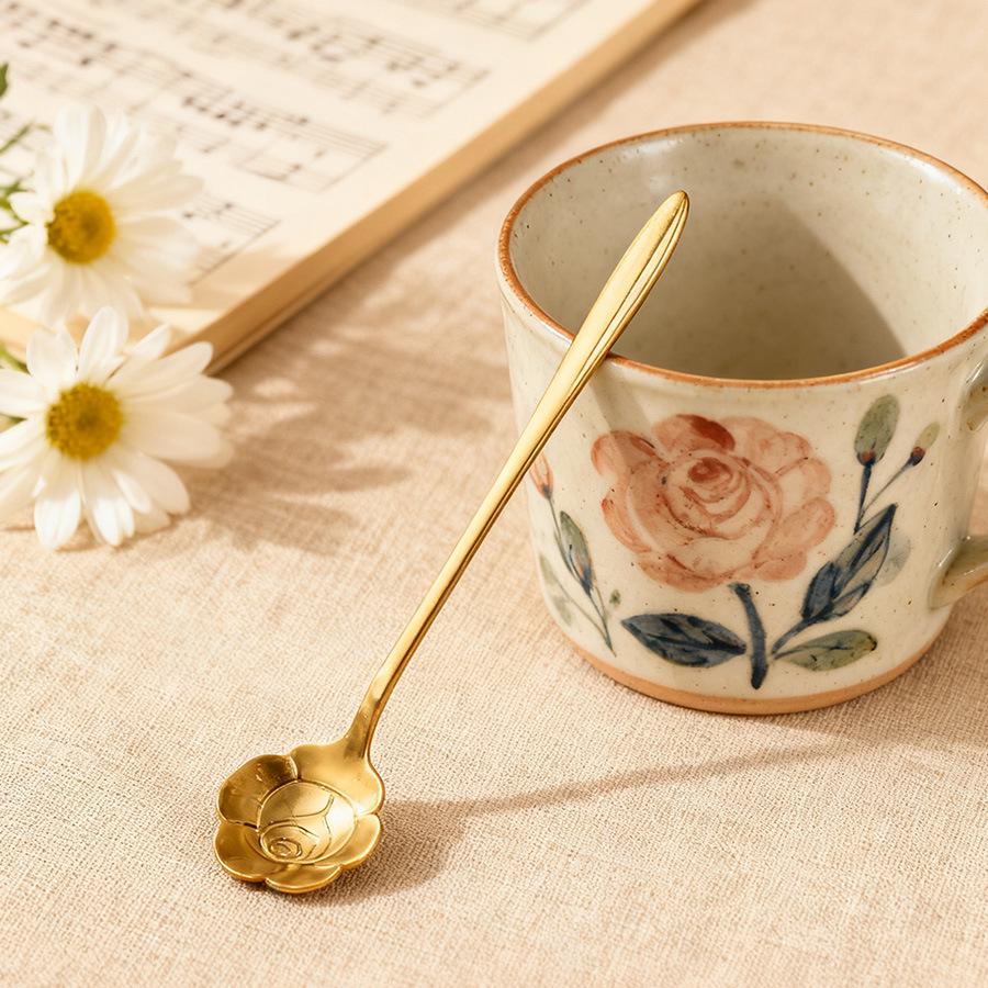 

Golden Rose Heart-Shaped Honey Spoon for Hotel, Restaurant, and Home Use.