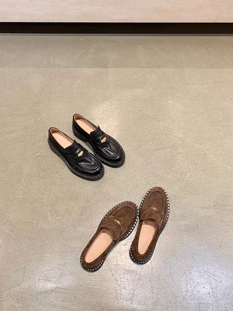 

Sheepskin Yang Mi has the same gold coin thick heel loafers, women s platform lazy people pedal small leather shoes with skirts jk single shoes 40