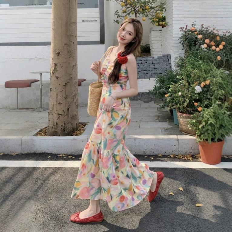 Seaside Vacation Dopamine Floral Dress with a Unique Design, a Stunning and Stunning Fairy-like French Spaghetti Strap Long Dress