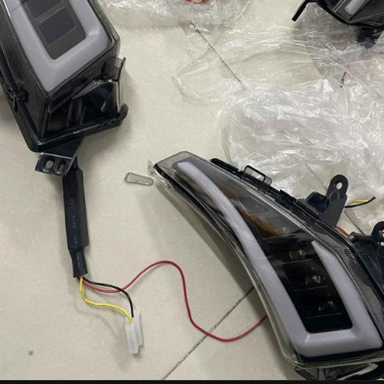 

LED Front Turn Signal for Yamaha T-MAX530 (2012-2016)