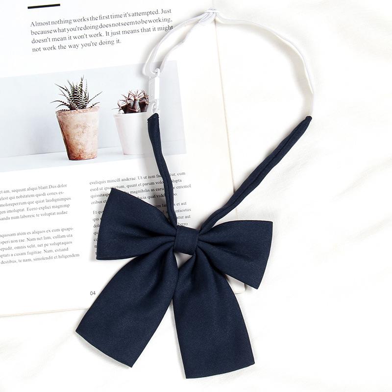 Damen Krawatte im lässigen japanischen Akademie-Stil - Schwarz, Rot, Graue Fliege