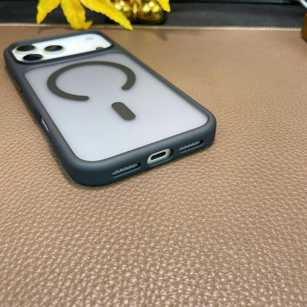 Youdun Klasický matný ochranný kryt s magnetickým uchycením a měkkými okraji pro iPhone 17 Pro Max