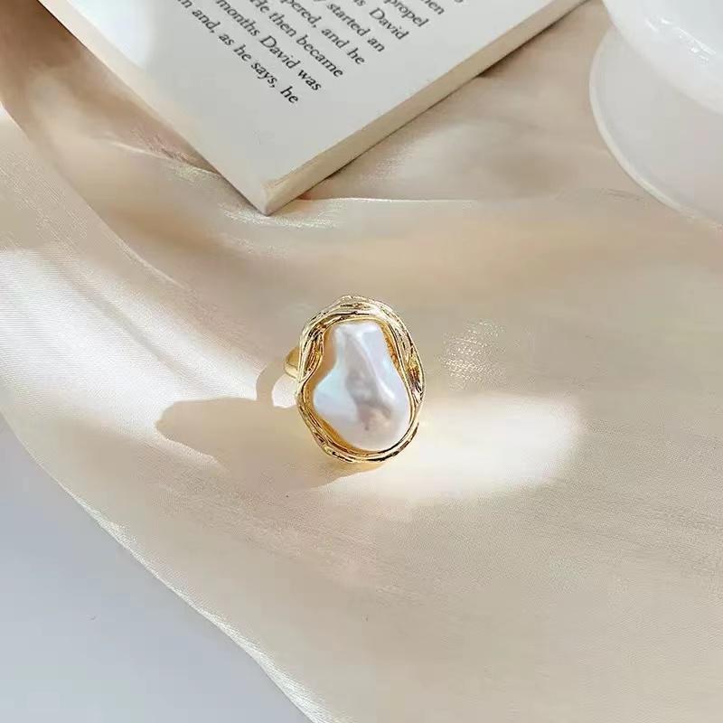 Cross-Border Retro New Simple Rrregular Baroque Imitation Pearl Personality Ladies French Ring, Suitable For Charming Intel