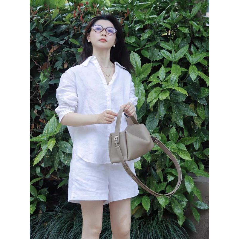 Women's Summer Linen Suit: White Shirt & Shorts Two-Piece Set - Simple, Casual, and Elegant Sun Protection.