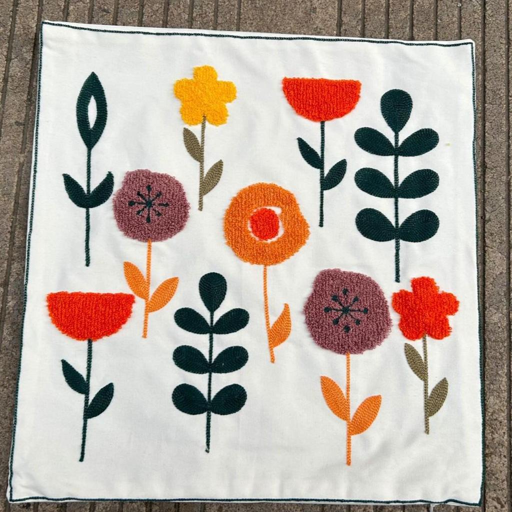 Luxuriöses pastoral gesticktes Gänseblümchen-Kissenbezug - Helles Wohnzimmer Sofa Kissen